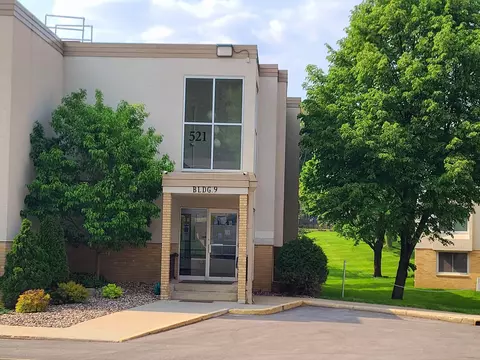 521 19th St NW #32, Rochester, MN 55901