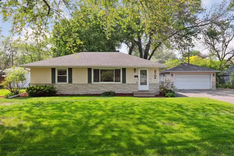 8706 Thomas Ave S, Bloomington, MN 55431