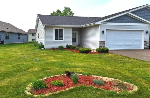 1719 Aspen Ct, New Richmond, WI 54017