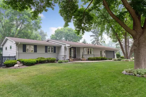 5721 Brook Dr, Edina, MN 55439