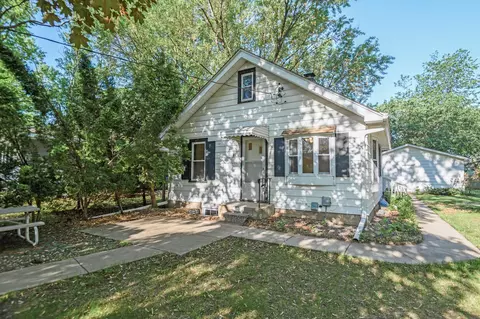 668 11th Ave NW, New Brighton, MN 55112