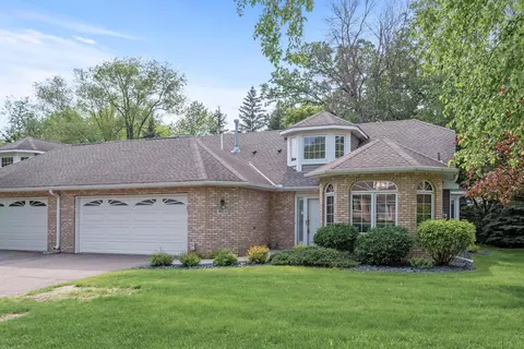 4103 Thornhill Ln, Vadnais Heights, MN 55127