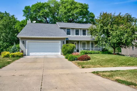 715 23rd St SW, Rochester, MN 55902
