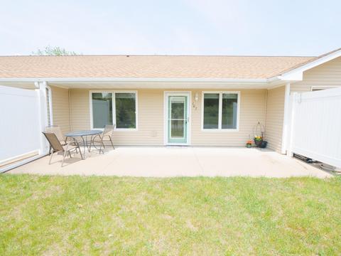 101 7th St #107, Pepin, WI 54759