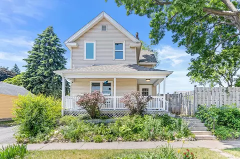 411 Greenwood Ave, Saint Paul, MN 55107