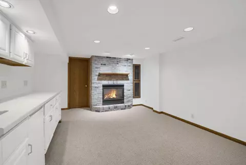 2065 Emerald Ln, Eagan, MN 55122 photo 32