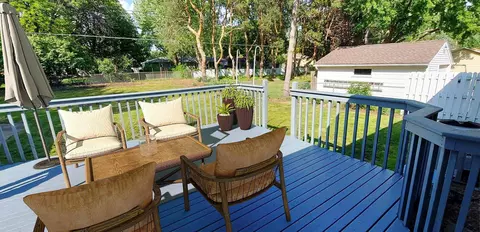2065 Emerald Ln, Eagan, MN 55122 photo 2