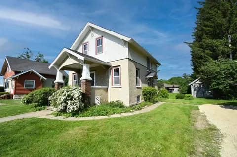 115 Warren Ave, Zumbrota, MN 55992