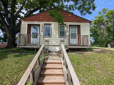 712 Madison Ave, Albert Lea, MN 56007