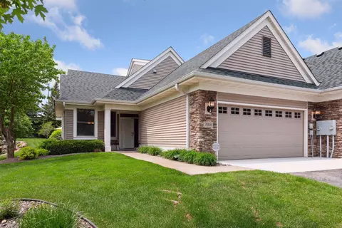 7008 Waterstone Ln, Woodbury, MN 55125