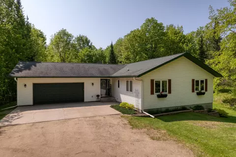 30605 Laplant Rd, Grand Rapids, MN 55744
