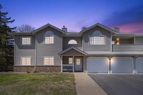 4160 3rd St NE #101, Columbia Heights, MN 55421