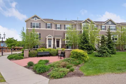 8981 SW Village Loop, Chanhassen, MN 55317