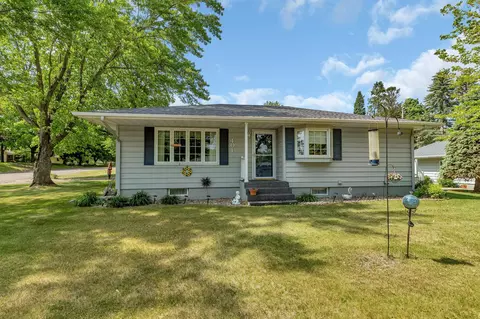 401 4th St N, Sauk Rapids, MN 56379