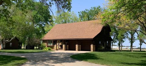 799 NW 75th St, Pennock, MN 56279