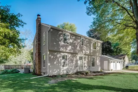 1812 Furness St, Maplewood, MN 55109
