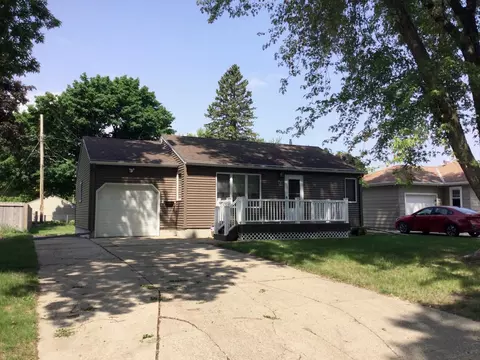 1103 Hoffman Ave, Albert Lea, MN 56007