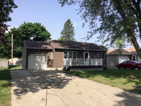 1103 Hoffman Ave, Albert Lea, MN 56007