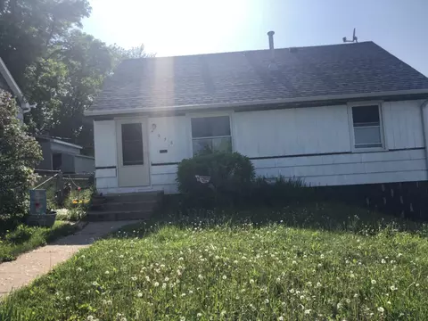 4256 5th St NE, Columbia Heights, MN 55421