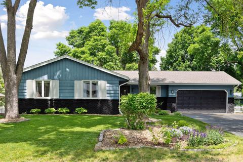 6008 W 102nd St, Bloomington, MN 55438