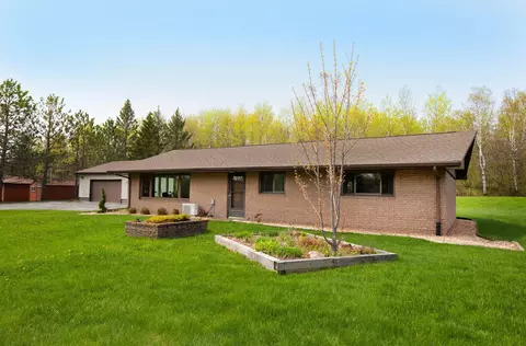 3717 Linda Rd, Hermantown, MN 55811