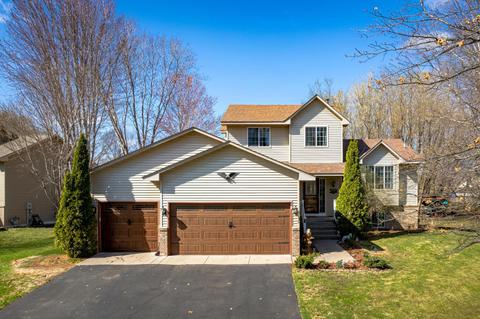 195 Appaloosa Ct, Lino Lakes, MN 55014