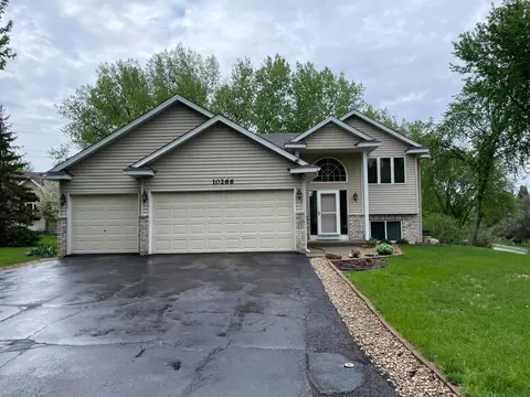 10266 Concord Dr, Eden Prairie, MN 55347