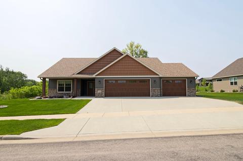 2512 34th St S, Saint Cloud, MN 56301