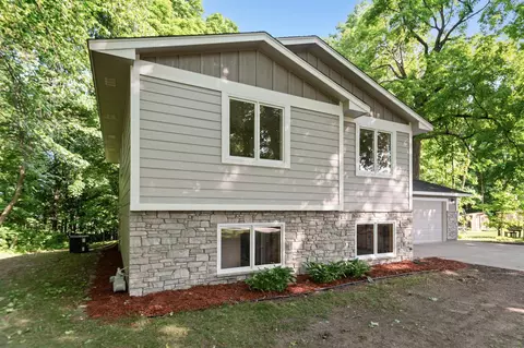 5257 Lannon Ave NE, Albertville, MN 55301