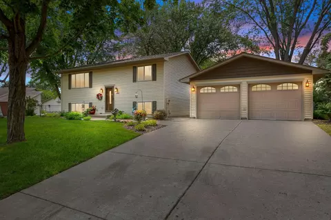 1892 Dell St, White Bear Lake, MN 55110