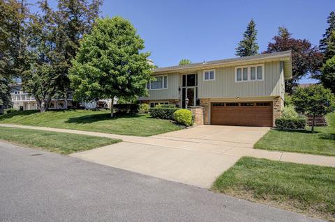 2311 22nd St NW, Rochester, MN 55901