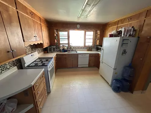 150 W Rooney Ave, Appleton, MN 56208 photo 3