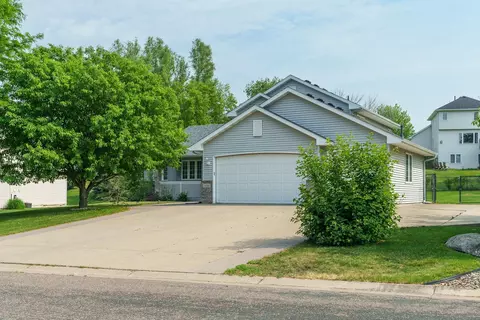 16086 Harmony Trl, Lakeville, MN 55044