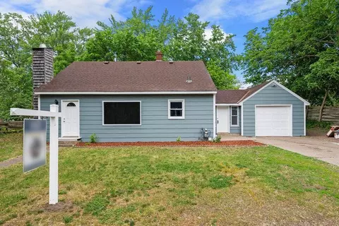 151 Kale St, Mahtomedi, MN 55115