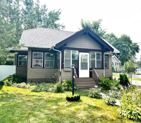 679 Ottawa Ave, Saint Paul, MN 55107