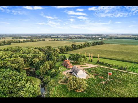 17748 Babcock Ave, Lester Prairie, MN 55354