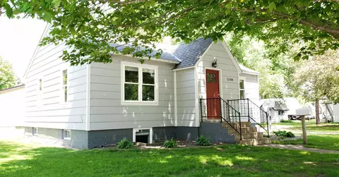 1108 3rd St N, Princeton, MN 55371