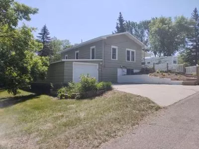 105 S Jefferson Ave, Battle Lake, MN 56515