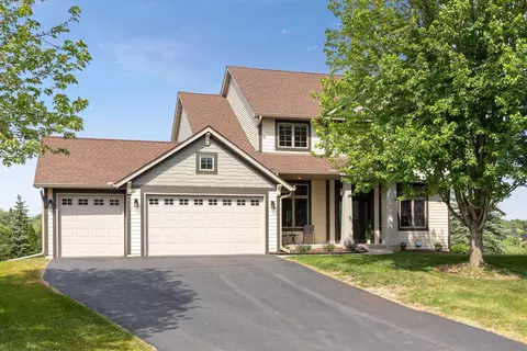 637 Woodland Way, Eagan, MN 55123