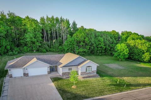 131 Whispering Oaks Dr, Albany, MN 56307