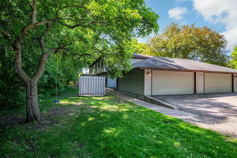 2434 Unity Ave N, Golden Valley, MN 55422