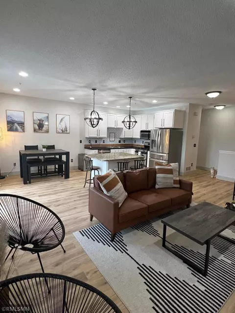7555 Southridge Ct, Savage, MN 55378