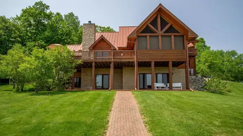 n2300 400th Street, Menomonie, WI 54751