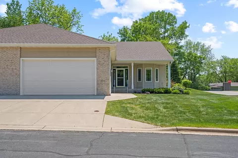 1955 Raspberry Ridge Pl NE, Owatonna, MN 55060