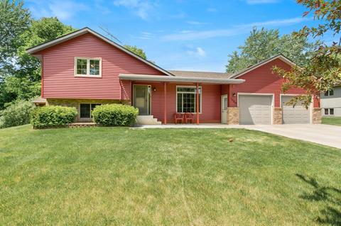 1669 Wildwood Rd, Saint Cloud, MN 56303