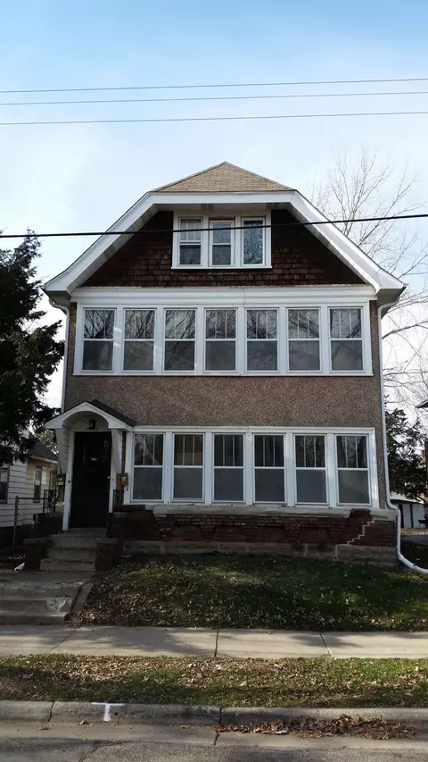 1322 5th St NE, Minneapolis, MN 55413