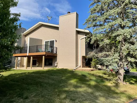 5944 Dellwood Ave, Shoreview, MN 55126