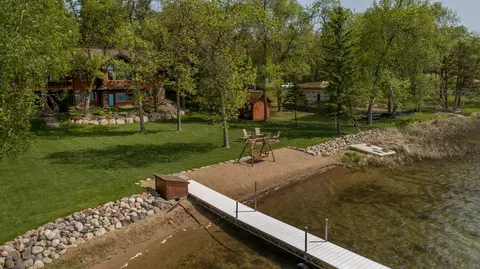 9643 Ossawinnamakee Rd, Pequot Lakes, MN 56472