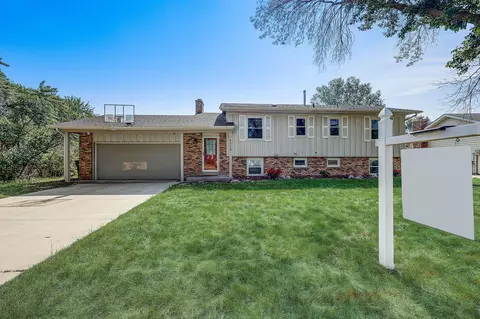 14228 Garrett Ave, Apple Valley, MN 55124