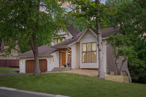 1607 Sherwood Way, Eagan, MN 55122
